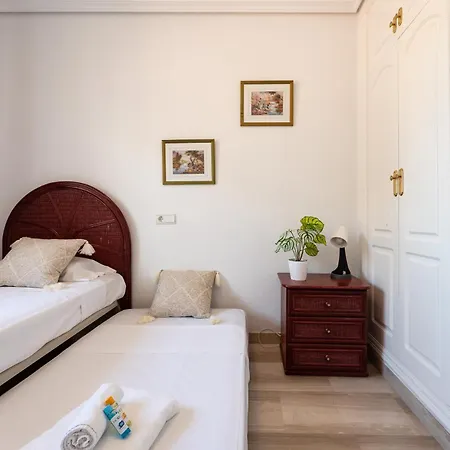 Malagasuite Seaside Penthouse Apartment *