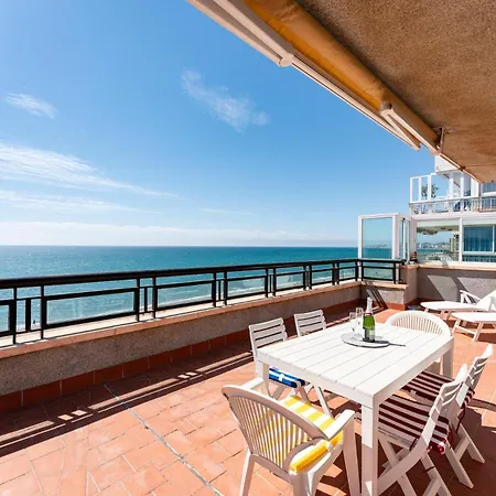 Malagasuite Seaside Penthouse Apartment